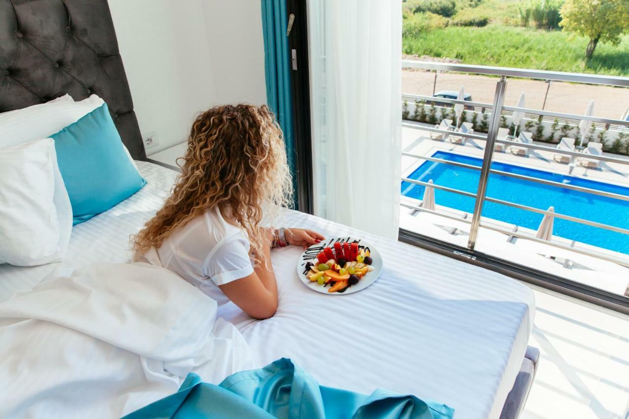 Hotel Ambiente Ulcinj Exterior foto