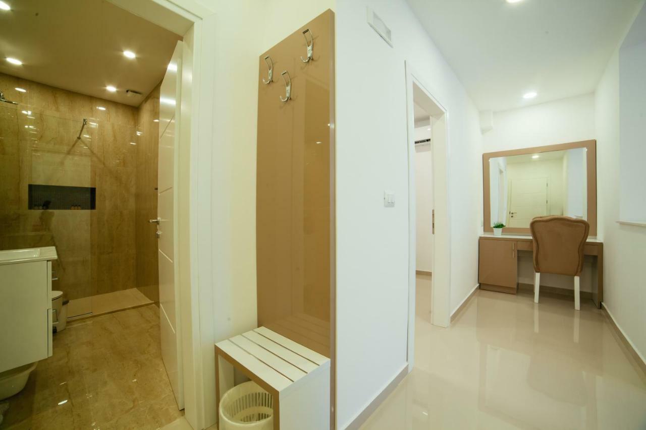 Hotel Ambiente Ulcinj Exterior foto